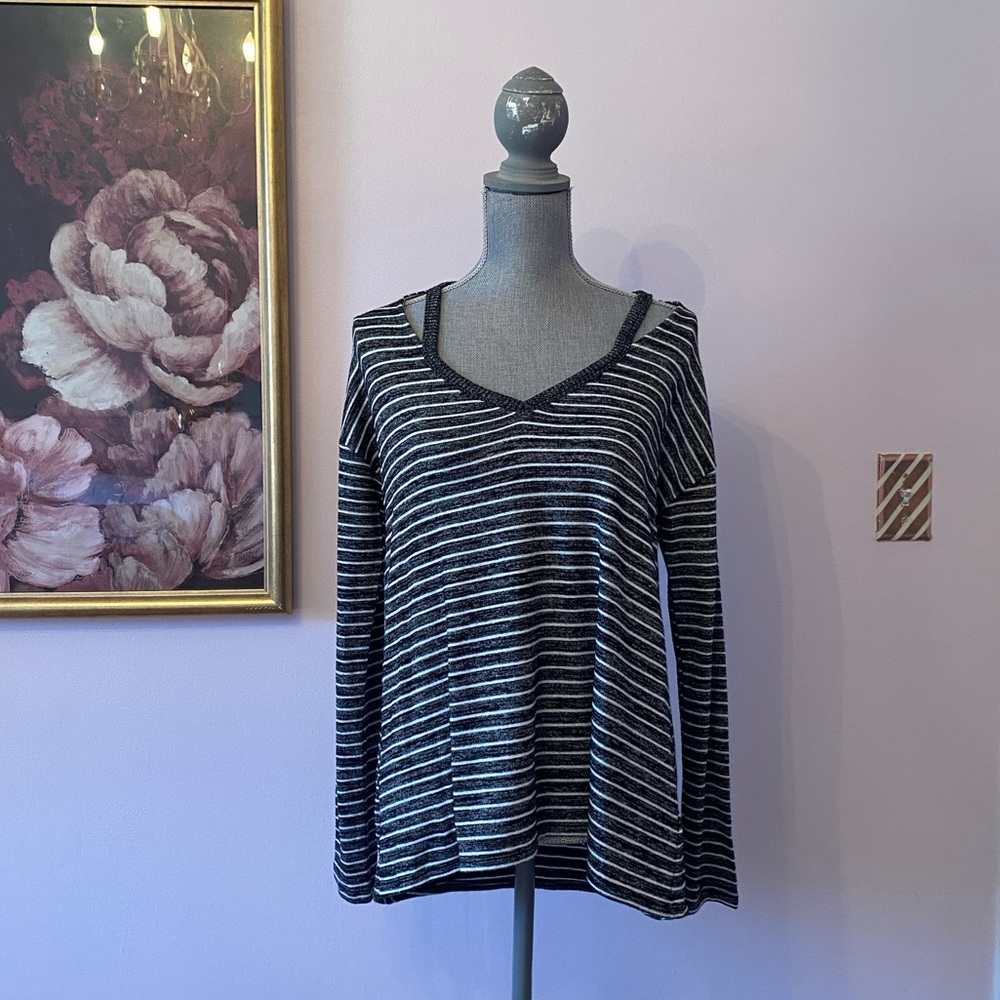 Striped cutout detail shirt